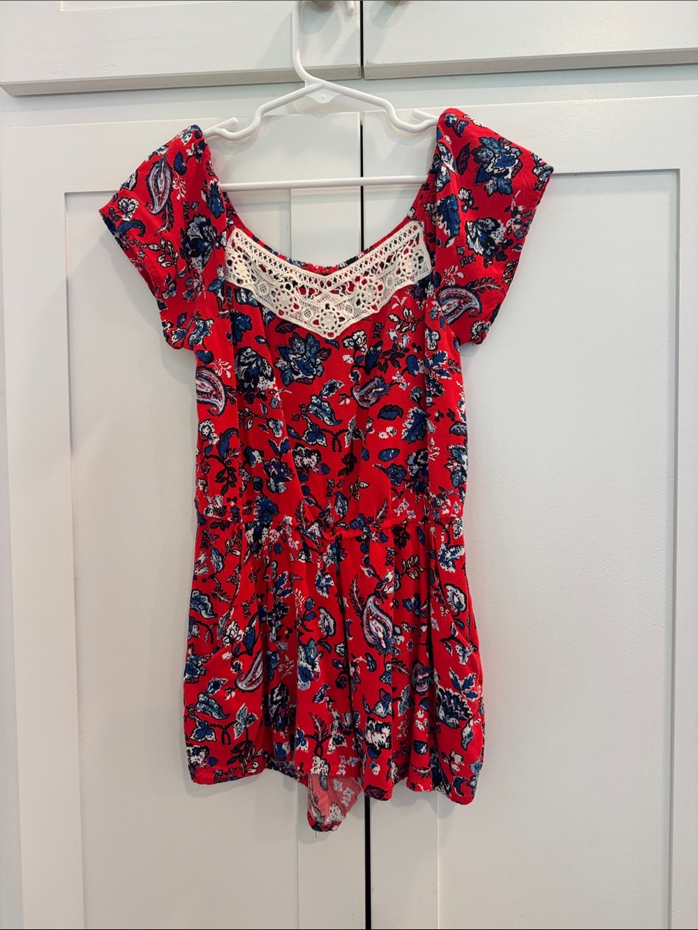 art class Red Floral Crochet-Trim Tunic Top